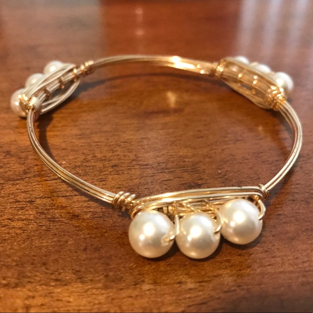 Costume bangle